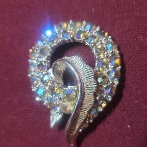 Vintage Elegant Silver Crystal Brooch
